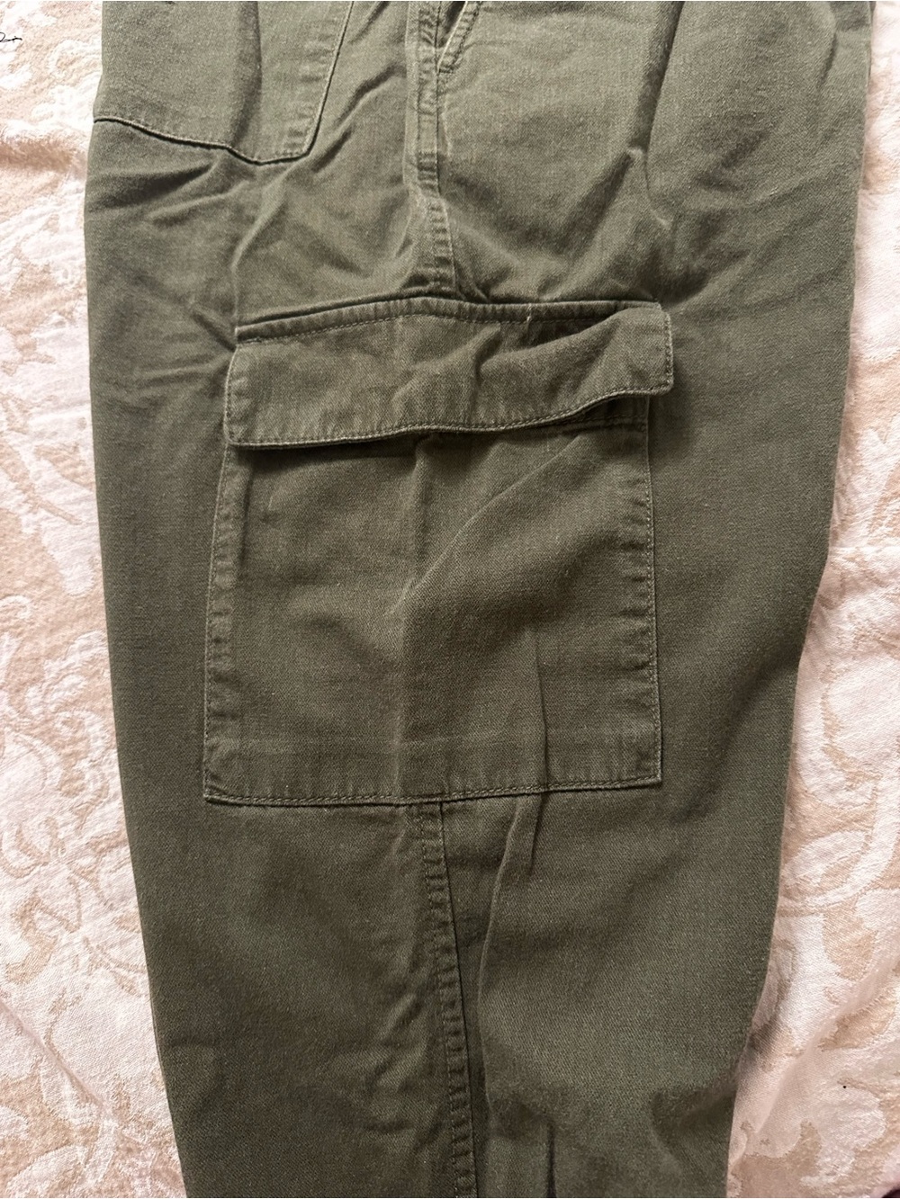GAP Women's Olive Green Cargo Pants with Thigh Flap Pocket